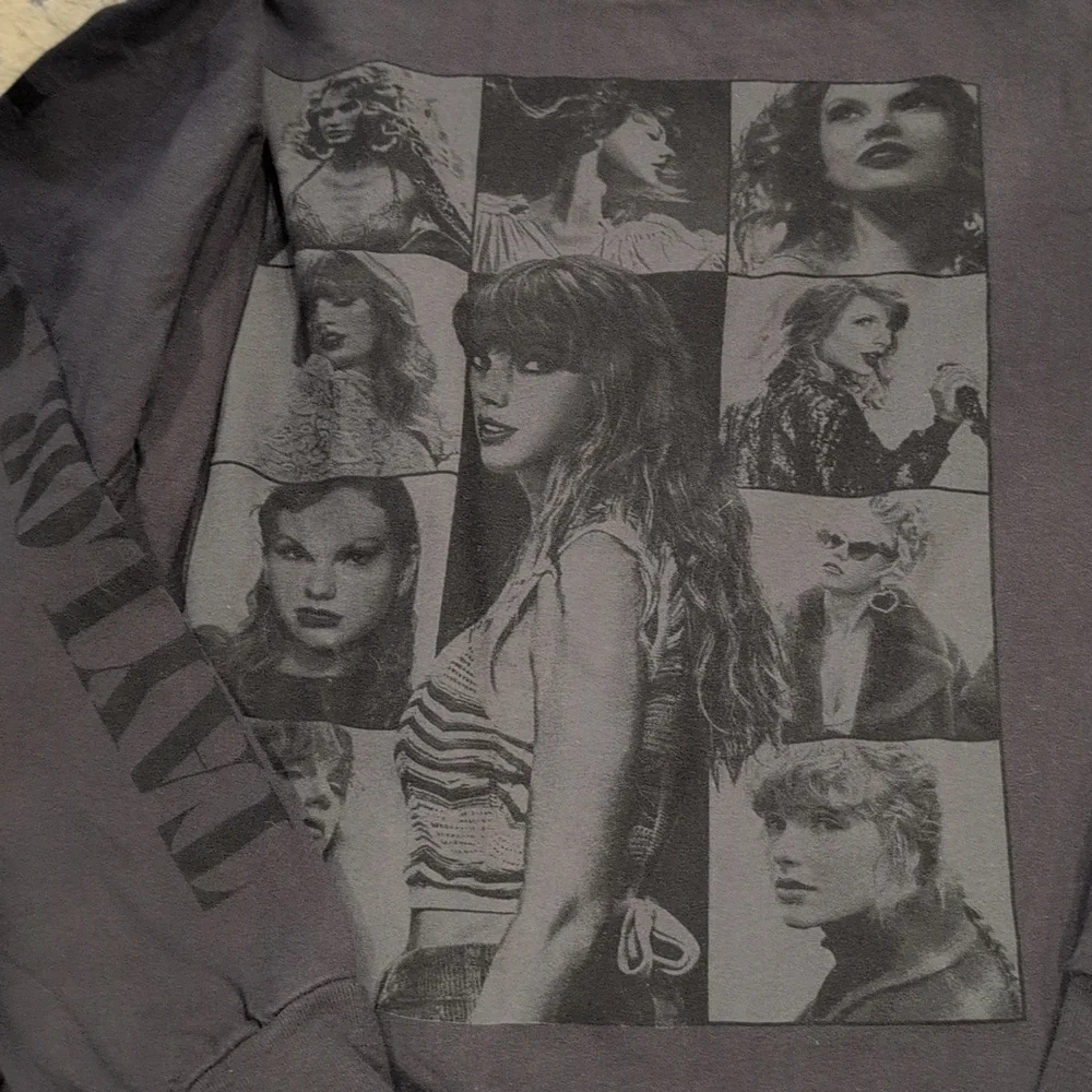 Official Taylor Swift The Eras Tour Black Long Sleeve Crew Neck Shirt - Picture 5 of 7